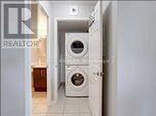 207 - 3 Michael Power Place, Toronto, ON - Indoor Photo Showing Laundry Room