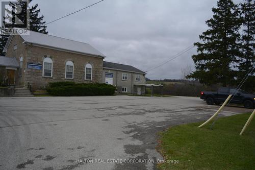 2437 Dundas Street, Burlington, ON 