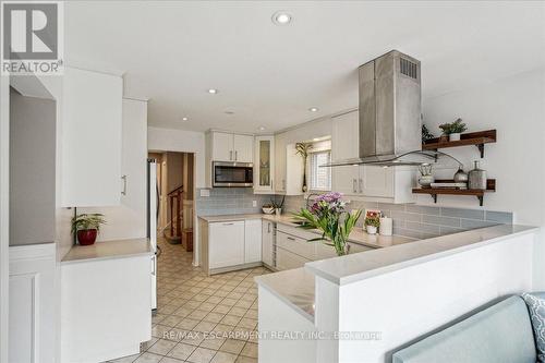 4476 Jenkins Crescent, Mississauga, ON - Indoor Photo Showing Kitchen