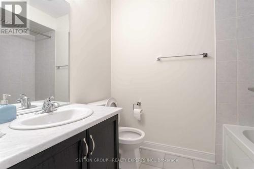 6 Military Crescent, Brampton, ON - Indoor Photo Showing Bathroom