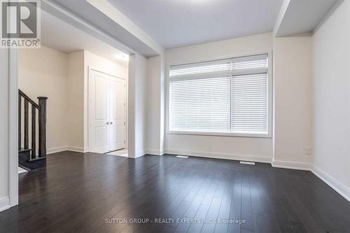 6 Military Crescent, Brampton, ON - Indoor Photo Showing Other Room