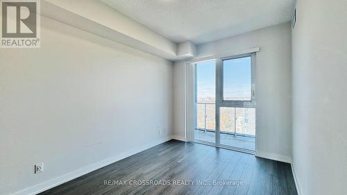 3103 - 5180 Yonge Street, Toronto, ON - Indoor Photo Showing Other Room