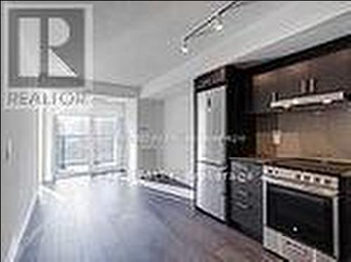 705 - 219 Dundas Street E, Toronto, ON - Indoor Photo Showing Kitchen