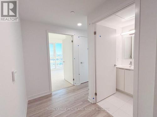 2019 - 230 Simcoe Street, Toronto, ON - Indoor Photo Showing Other Room