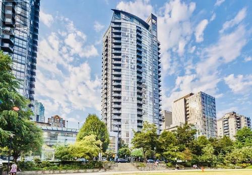 2304 1155 Seymour Street, Vancouver, BC - Outdoor With Facade