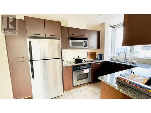 2304 1155 Seymour Street, Vancouver, BC - Indoor Photo Showing Kitchen With Double Sink