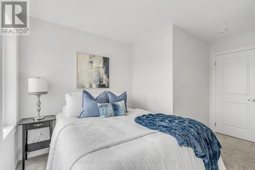 353 Okanagan Path, Oshawa, ON - Indoor Photo Showing Bedroom