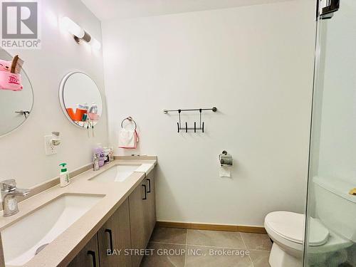 308 - 3425 Sheppard Avenue E, Toronto, ON - Indoor Photo Showing Bathroom