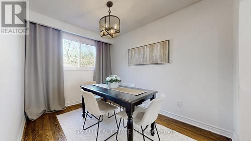 103 Vanzant Court, Whitchurch-Stouffville, ON - Indoor Photo Showing Dining Room