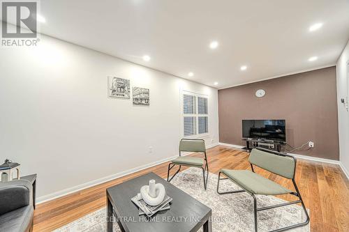 340 Carlissa Run, Newmarket, ON - Indoor