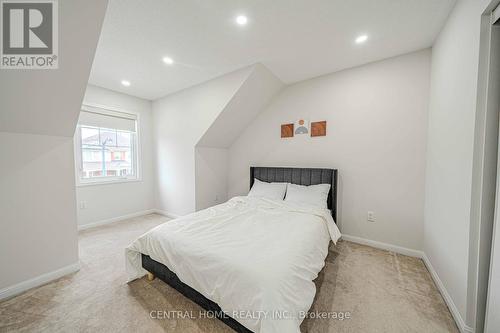 340 Carlissa Run, Newmarket, ON - Indoor Photo Showing Bedroom