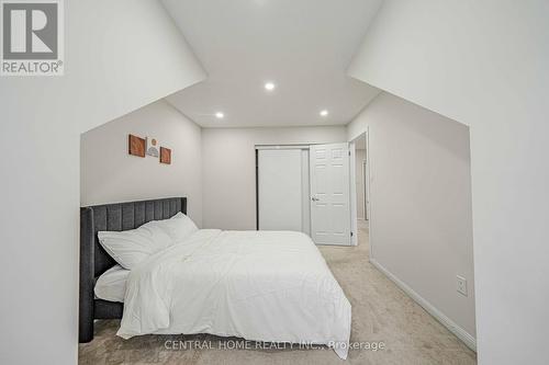 340 Carlissa Run, Newmarket, ON - Indoor Photo Showing Bedroom