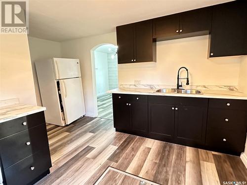 200 South Road, Midale, SK - Indoor Photo Showing Kitchen