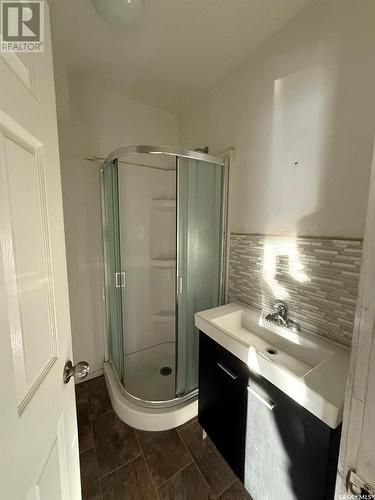 2248 Osler Street, Regina, SK - Indoor Photo Showing Bathroom