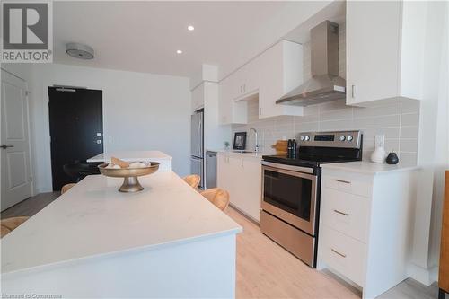 15 Glebe Street Unit# 1312, Cambridge, ON - Indoor Photo Showing Kitchen