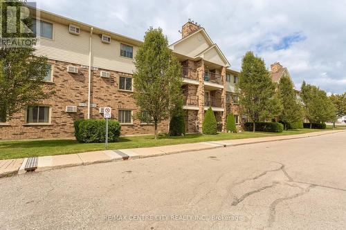 209 - 440 Wellington Street, St. Thomas, ON - Outdoor With Balcony