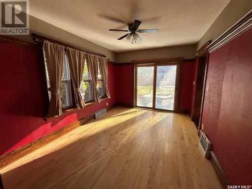 26 2Nd Avenue Se, Weyburn, SK - Indoor Photo Showing Other Room