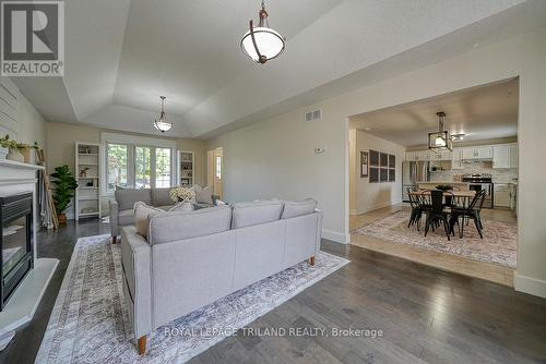 21 Oriole Crescent, Woodstock, ON - Indoor Photo Showing Living Room With Fireplace