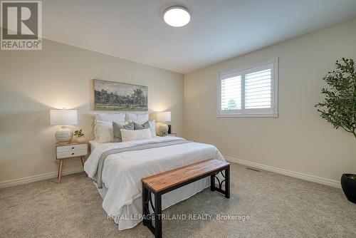 21 Oriole Crescent, Woodstock, ON - Indoor Photo Showing Bedroom