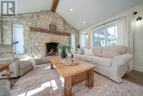 21 Oriole Crescent, Woodstock, ON - Indoor Photo Showing Living Room With Fireplace