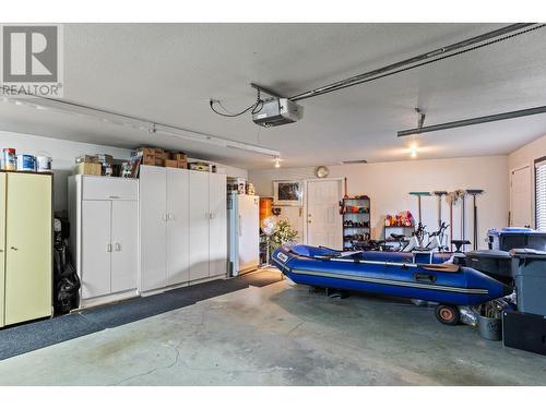 885 Stevenson Road, West Kelowna, BC - Indoor Photo Showing Garage