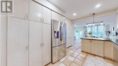 114 Lord Seaton Road, Toronto, ON - Indoor Photo Showing Kitchen