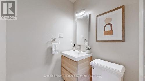 114 Lord Seaton Road, Toronto, ON - Indoor Photo Showing Bathroom