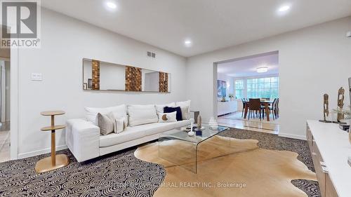 114 Lord Seaton Road, Toronto, ON - Indoor Photo Showing Living Room