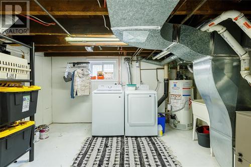 186 Maria Street, Sarnia, ON - Indoor Photo Showing Laundry Room