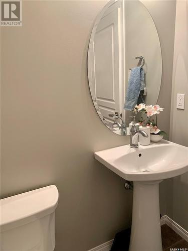 218 Veltkamp Lane, Saskatoon, SK - Indoor Photo Showing Bathroom