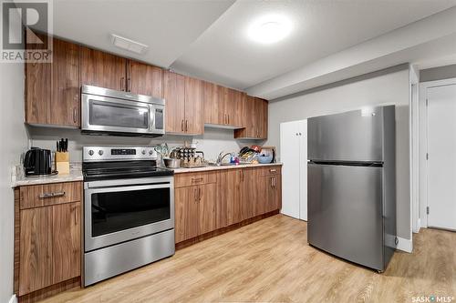 218 Veltkamp Lane, Saskatoon, SK - Indoor Photo Showing Kitchen