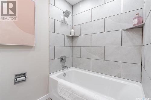 422 Crean Lane, Saskatoon, SK - Indoor Photo Showing Bathroom