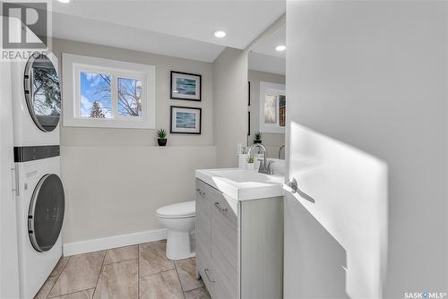 422 Crean Lane, Saskatoon, SK - Indoor Photo Showing Laundry Room