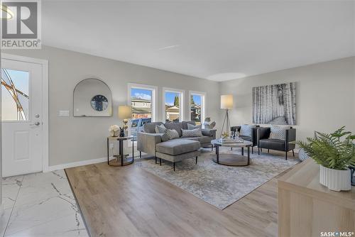 422 Crean Lane, Saskatoon, SK - Indoor Photo Showing Living Room