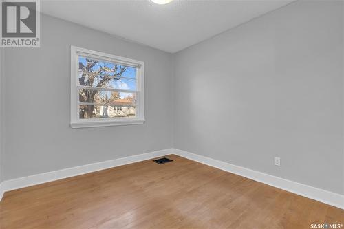 927 Elphinstone Street, Regina, SK - Indoor Photo Showing Other Room