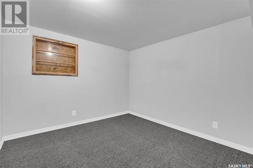 927 Elphinstone Street, Regina, SK - Indoor Photo Showing Other Room