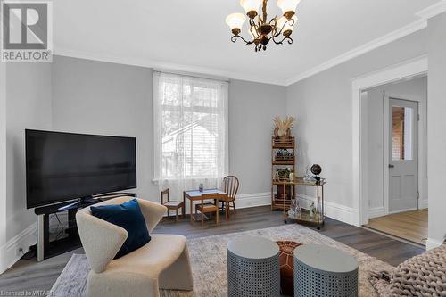 545 Grace St Street, Woodstock, ON - Indoor Photo Showing Living Room