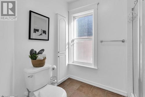 545 Grace St Street, Woodstock, ON - Indoor Photo Showing Bathroom