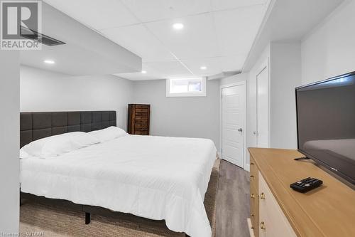 545 Grace St Street, Woodstock, ON - Indoor Photo Showing Bedroom