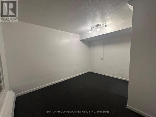 50 Metcalfe Street, Toronto, ON - Indoor Photo Showing Other Room