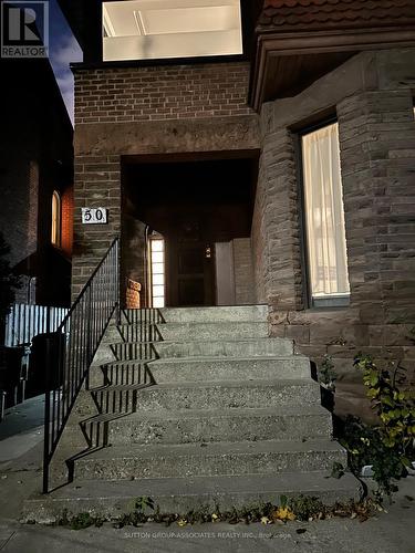 50 Metcalfe Street, Toronto, ON - Outdoor