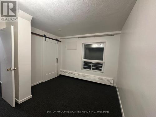 50 Metcalfe Street, Toronto, ON - Indoor Photo Showing Other Room