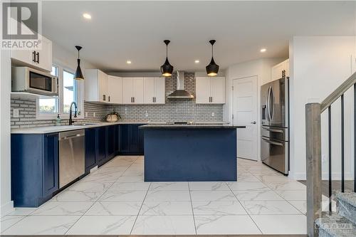 290 Moisson Street, Embrun, ON - Indoor Photo Showing Kitchen With Upgraded Kitchen