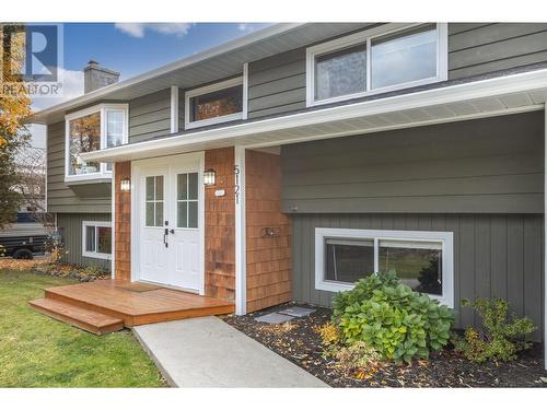 5121 14 Street Ne, Salmon Arm, BC - Outdoor