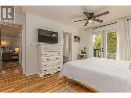 5121 14 Street Ne, Salmon Arm, BC - Indoor Photo Showing Bedroom