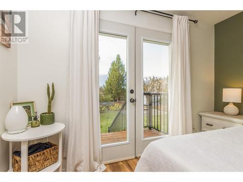 5121 14 Street Ne, Salmon Arm, BC - Indoor Photo Showing Bedroom