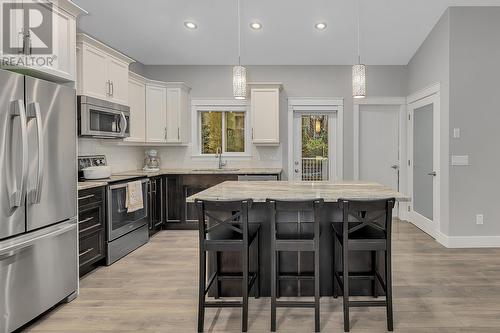 2374 Tallus Green Crescent, West Kelowna, BC - Indoor Photo Showing Kitchen With Upgraded Kitchen