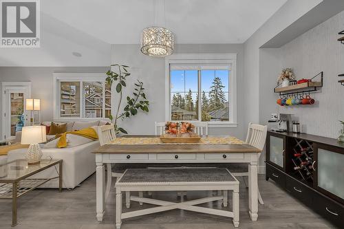 2374 Tallus Green Crescent, West Kelowna, BC - Indoor Photo Showing Living Room