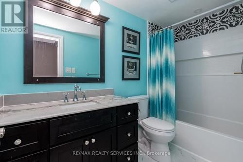 8 Wells Crescent, Barrie, ON - Indoor Photo Showing Bathroom