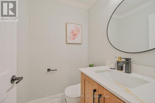 41 Cashel Street, Brampton, ON - Indoor Photo Showing Bathroom